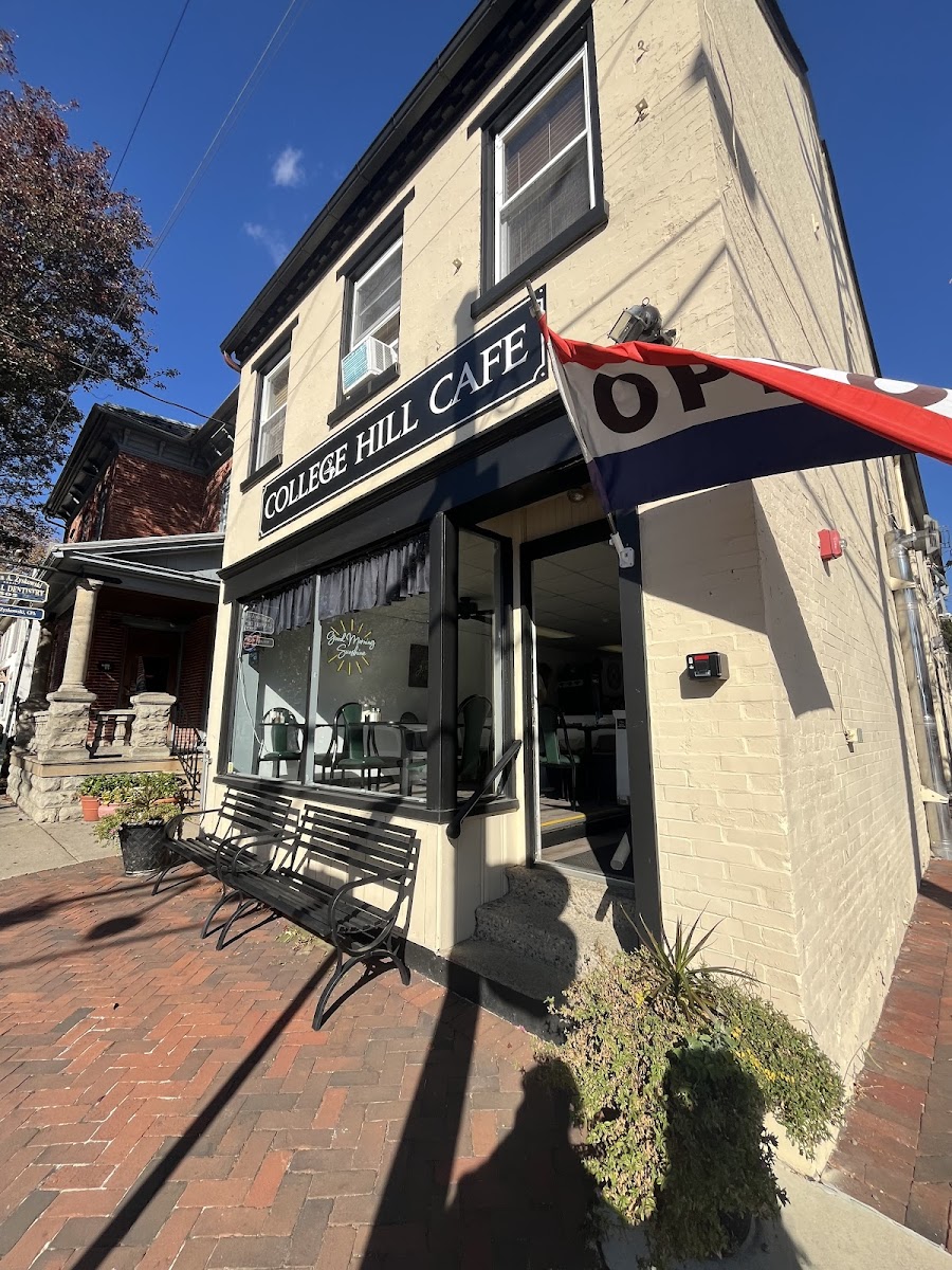 Banner College Hill Cafe 01